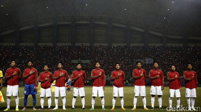 Timnas U-22 Indonesia Gagal melaju ke Piala Asia 2018 (Foto: Rachman Haryanto) Timnas U-22 Indonesia Gagal melaju ke Piala Asia 2018 (Foto: Rachman Haryanto)