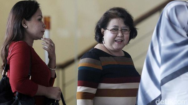 Elza Syarief Penuhi Panggilan KPK