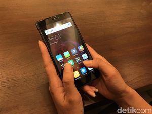 Tiap Hari Ada 2,7 Juta Transaksi Jual-Beli Lewat Medsos Tiap Hari Ada 2,7 Juta Transaksi Jual-Beli Lewat Medsos