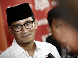 Ditagih Sembako dan Uang oleh Warga, Sandiaga: Saya Terenyuh