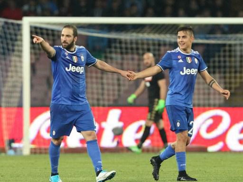 Hubungan Higuain dengan De Laurentiis Masih Sangat Panas Hubungan Higuain dengan De Laurentiis Masih Sangat Panas