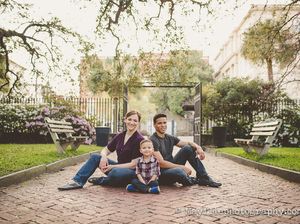 Patut Dicontoh, Pasangan Cerai Ini Buat Foto Keluarga Tiap Tahun