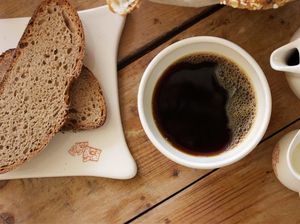 Peneliti Sebut Minum 4 Cangkir Kopi dalam Sehari Aman untuk Kesehatan Peneliti Sebut Minum 4 Cangkir Kopi dalam Sehari Aman untuk Kesehatan