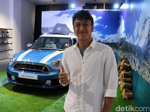 Dimas Anggara Kepincut MINI Countryman Dimas Anggara Kepincut MINI Countryman