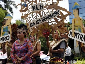 Aksi Teatrikal Rembang Bukan Kendeng Aksi Teatrikal Rembang Bukan Kendeng