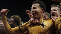 Berkat kemenangan ini, Spurs tetap di peringkat kedua dengan perolehan 65 poin hasil 30 pertandingan. Tim London Utara itu terpaut tujuh poin dari Chelsea di urutan teratas. Reuters / Andrew Couldridge.