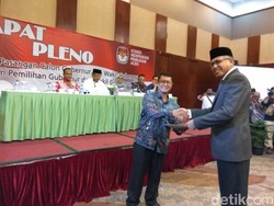 Sah! Pasangan Irwandi-Nova Ditetapkan Jadi Gubernur-Wagub Aceh