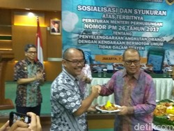 Kenalkan Aturan Taksi Online, Kemenhub Undang GoJek-Uber-Grab