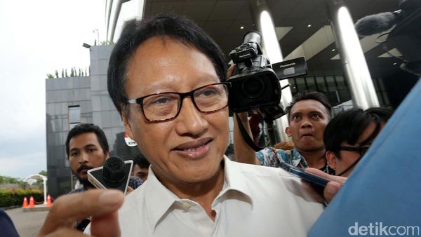 KPK Periksa Eks Dirut PNRI Terkait e-KTP