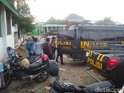 Sajam hingga Buku ISIS Disita dari Rumah Terduga Teroris Lamongan