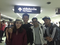 Ini Alasan Selebritis Indonesia Pilih Nonton Coldplay di Bangkok