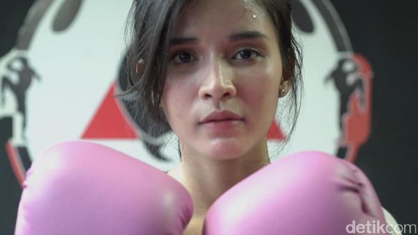 Yuk! Muaythai Bareng Gita Virga