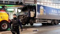 Truk Penabrak Pejalan Kaki di Swedia Dievakuasi