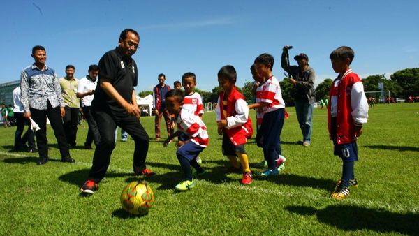 Menjaring Bibit Pesepak Bola Muda