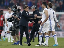 Costa Tanpa Gol di Markas Bournemouth, Conte Membela