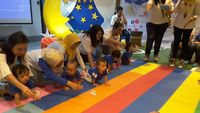 Gemasnya Melihat Aksi Anak 1 Tahun Lomba Merangkak dan Jalan