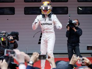 Hamilton Menang, Vettel Kedua, Verstappen Curi Perhatian