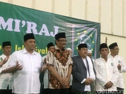 Djarot dan Ketua PKB DKI Hadiri Peringatan Isra Miraj PKB