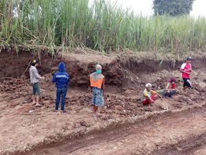 Polisi Selidiki Dugaan Penjarahan Situs Majapahit di Mojokerto Polisi Selidiki Dugaan Penjarahan Situs Majapahit di Mojokerto