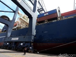 Ini Kriteria Pelabuhan yang Bisa Disandari Kapal Raksasa