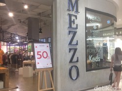 Baju Hingga Sepatu Mezzo Diskon 70% di Aeon Mall