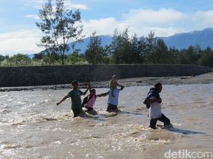 Bertualang ke Sungai Malibaka, Bisa Lihat Timor Leste