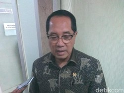 DPR Tunggu Kejelasan Sikap Pemerintah Bahas RUU Tembakau