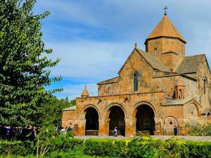 Mengintip Negara Kristen Pertama di Dunia