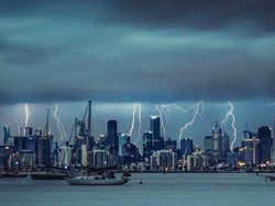 Angin Kencang Disertai Hujan Lebat Terjang Melbourne