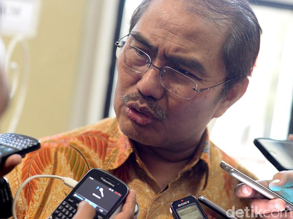 KPU Diminta Tak Ragu Buat Aturan Calon Kepala Daerah Tersangka KPU Diminta Tak Ragu Buat Aturan Calon Kepala Daerah Tersangka