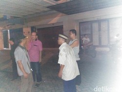 Bayi Masih Hidup Dibuang di depan Pertokoan Nirwana Eksekutif