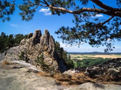 Tebing Batu di Jerman Ini Konon Dibangun Oleh Iblis