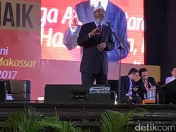 Mahasiswa dan Jemaah Sesaki Kampus Unhas Ikuti Ceramah Zakir Naik