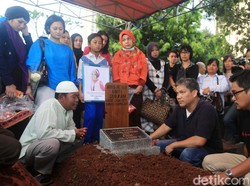 Renita Sukardi Menghafal Al Quran Sebelum Meninggal