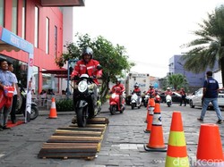 Honda Targetkan Bisa Kirim Lebih Banyak Skuter Retro Ini di Daerah