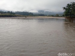 Malibaka, Sungai Berbahaya yang Harus Diseberangi Pelintas Batas