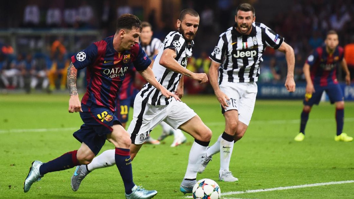 Leonardo Bonucci dan Andrea Barzagli saat tampil bersama-sama membela Juventus. (Laurence Griffiths/Getty Images)