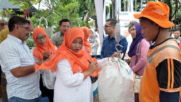 Yuk! Menabung di Bank Sampah