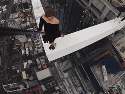 Selfie Bertaruh Nyawa, Tanda Gangguan Jiwa?