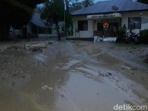 Meski Rumah Rusak, Korban Banjir Aceh Tenggara Enggan Mengungsi