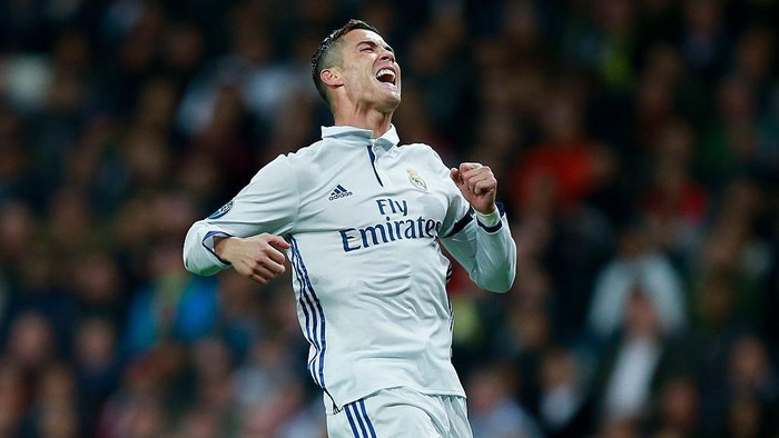 Mana Golmu, Ronaldo?