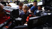 Novel Diteror Air Keras, Sejumlah Tokoh Datangi KPK