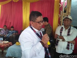 Sekjen PDIP Sosialisasikan Program Ahok-Djarot di Cilincing