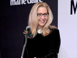 Lisa Kudrow Temukan Pesan Rahasia di Hadiah Matthew Perry Usai 20 Tahun