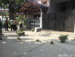 Menelusuri Jejak Novel Rumah-Masjid Sebelum Disiram Air Keras