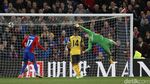 Arsenal Tumbang di Markas Palace