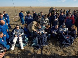 Trio Penjelajah Antariksa Balik ke Bumi Setelah 6 Bulan