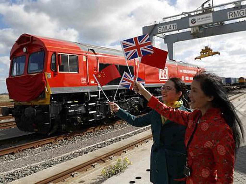Jalur Sutra Modern, Dulu Pakai Unta Sekarang Kereta Jalur Sutra Modern, Dulu Pakai Unta Sekarang Kereta