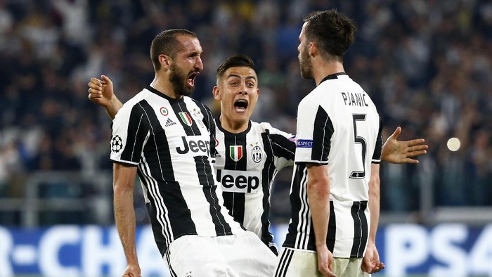 Cukupkah Tiga Gol atas Barca, Juve?