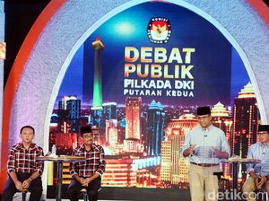Sempat Hampiri Ira Koesno, Sandiaga Protes Penonton Ganggu Debat